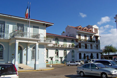 EMBAJADA DE FRANCIA 01