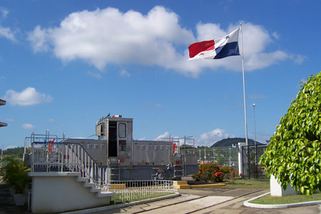 PANAMA CANAL 01