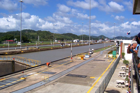 PANAMA CANAL 09