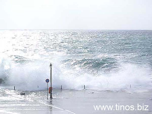 wave-017