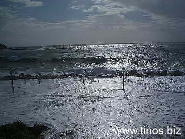 wave-061